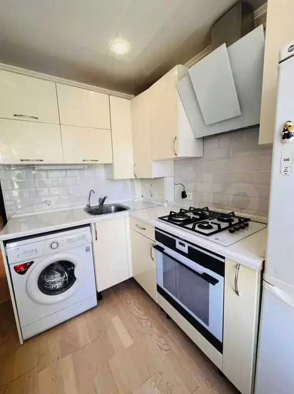 3-к. квартира, 56,5 м, 4/5 эт. - Фото 1