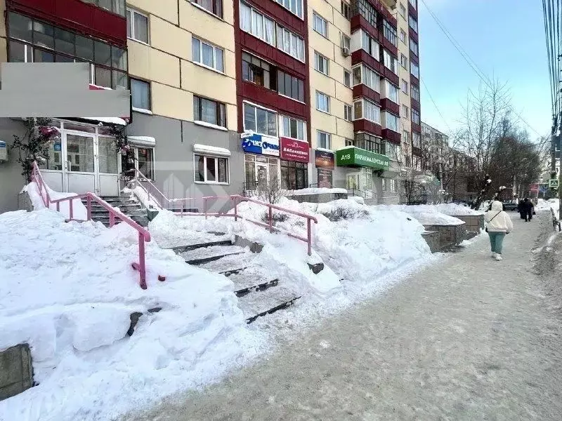 Помещение свободного назначения в Удмуртия, Ижевск Удмуртская ул., 255 ... - Фото 1