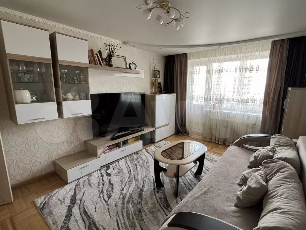 2-к. квартира, 55 м, 3/5 эт. - Фото 0