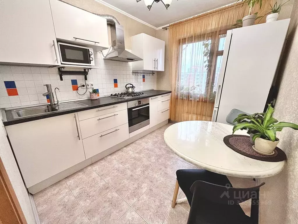 3-к кв. Татарстан, Казань ул. Фатыха Амирхана, 32 (66.5 м) - Фото 1