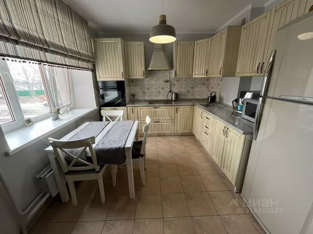 4-к кв. Татарстан, Казань ул. Гаврилова, 26 (77.0 м) - Фото 0