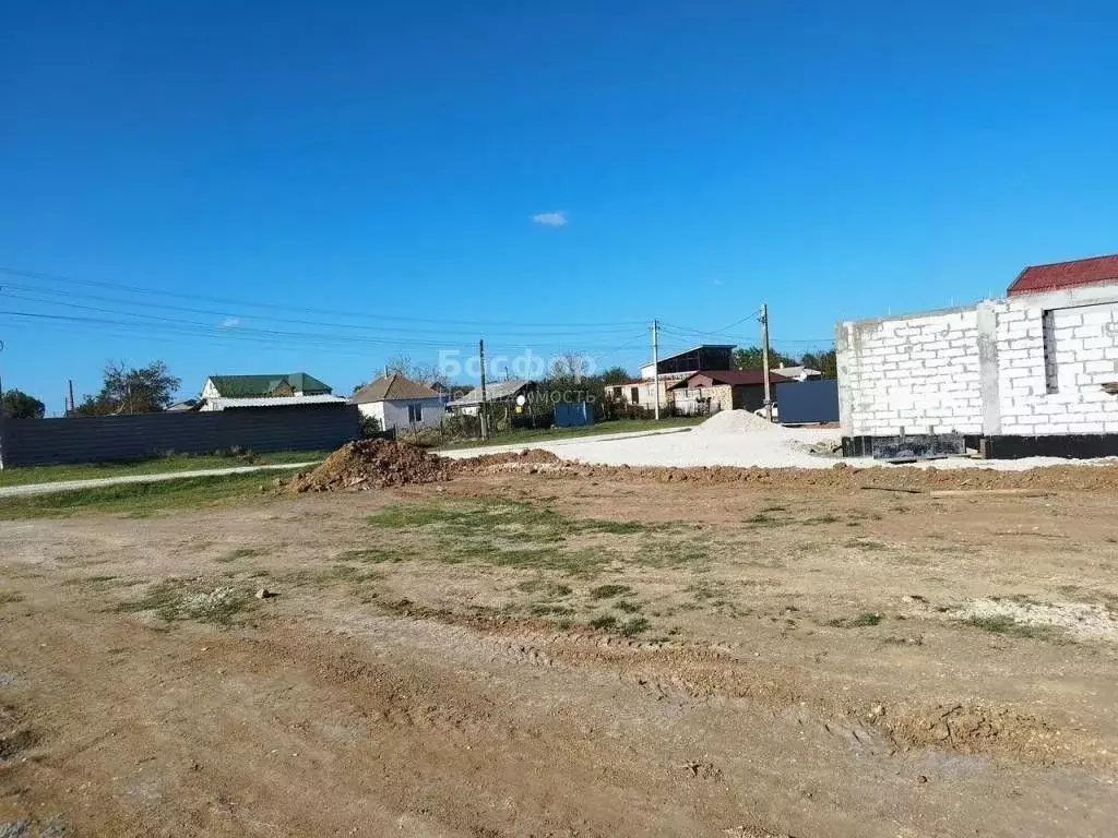 Участок в Крым, Кировский район, с. Владиславовка ул. Ленина, 41А ... - Фото 2