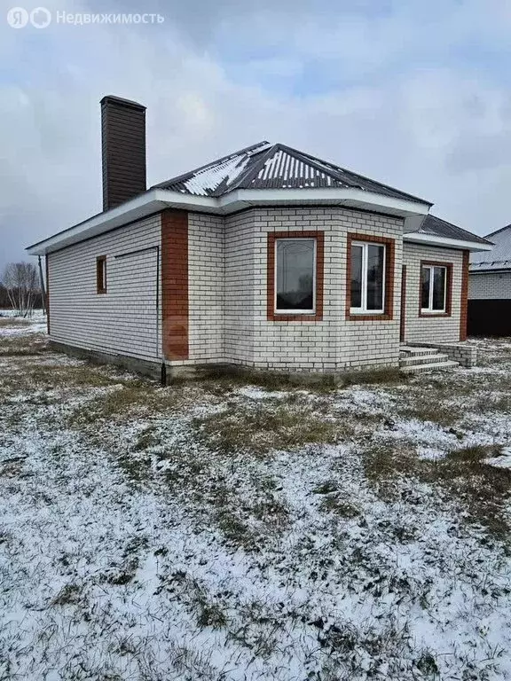 Дом в село Большой Хомутец, улица Стрельникова (96.4 м) - Фото 2