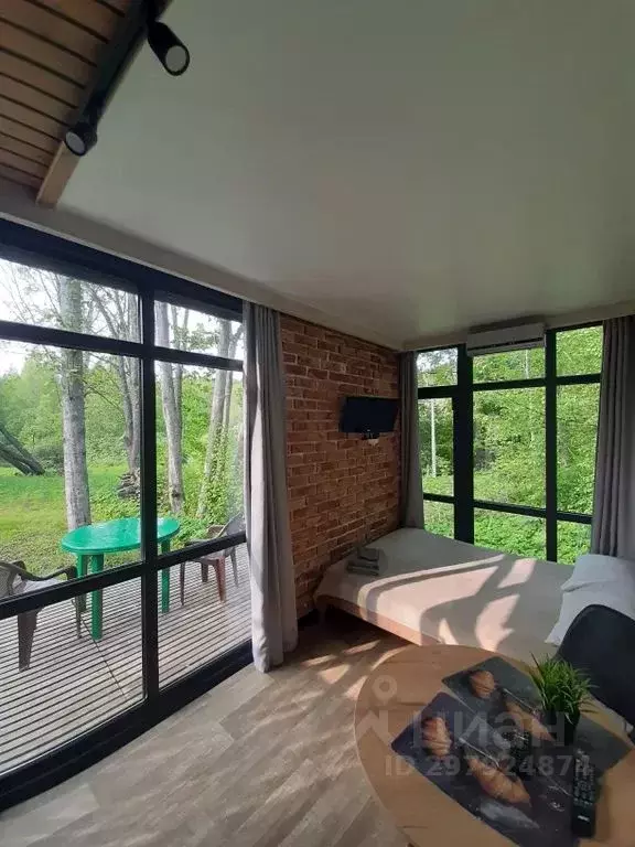 Дом в Ленинградская область, Выборгский район, Полянское с/пос, пос. ... - Фото 1