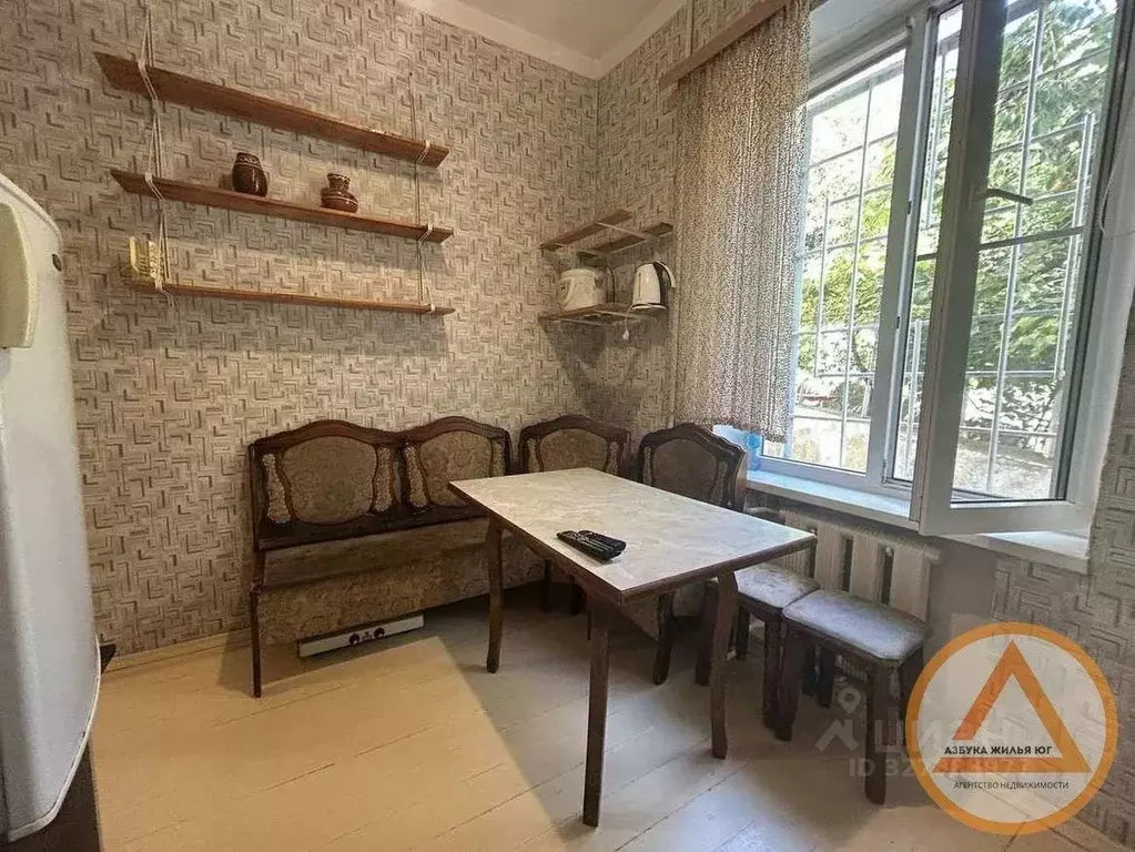 2-к кв. Краснодарский край, Туапсе Железнодорожный пер. (40.4 м) - Фото 0