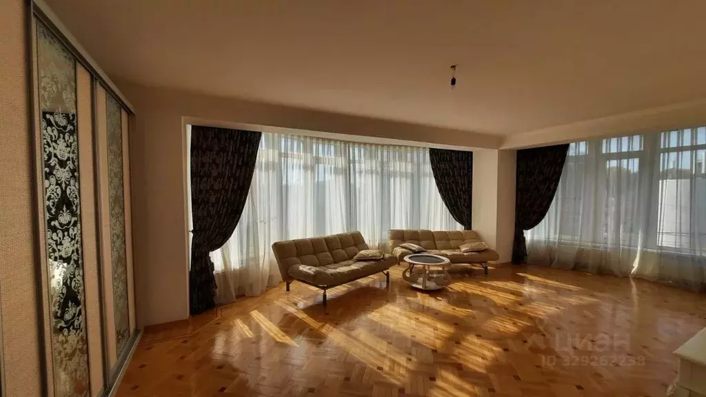 2-к кв. Ставропольский край, Ставрополь ул. Мира, 331 (128.0 м) - Фото 1