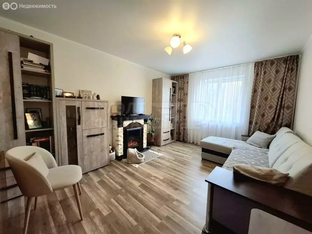 3-комнатная квартира: Калининград, улица Генерал-лейтенанта Захарова, ... - Фото 1