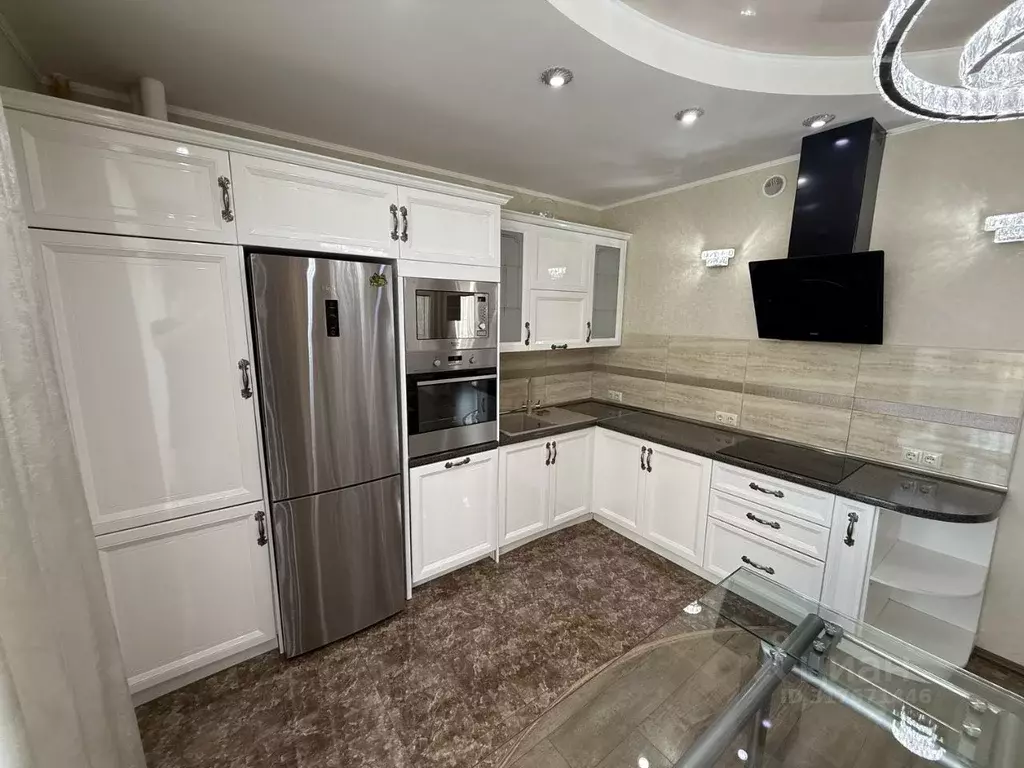 3-к кв. Астраханская область, Астрахань Донбасская ул., 3 (80.0 м) - Фото 1