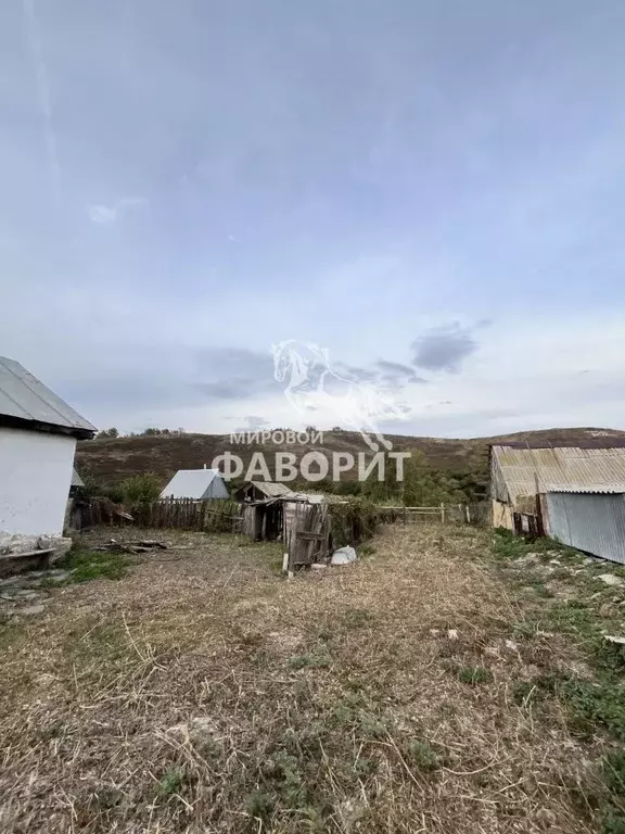 Дом в Оренбургская область, Кувандыкский муниципальный округ, с. Сара ... - Фото 2