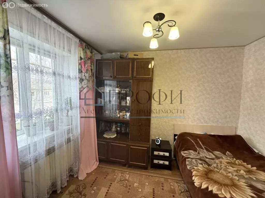 3-комнатная квартира: Новый Оскол, улица Богдана Хмельницкого, 2 (60 ... - Фото 2