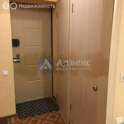 1-комнатная квартира: Тюмень, проезд Геологоразведчиков, 6 (18 м) - Фото 1