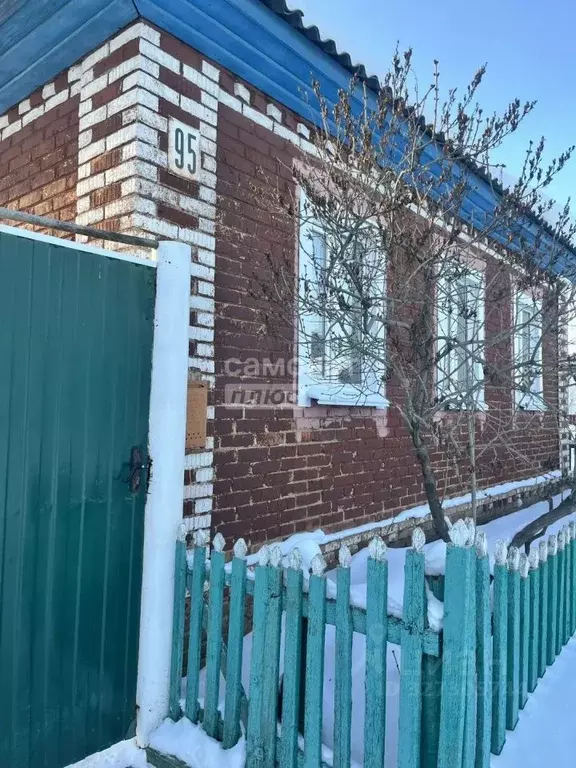 Дом в Омская область, Черлакский район муниципальный округ, с. Иртыш ... - Фото 1