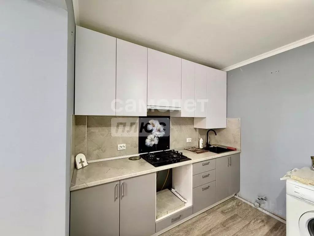 2-к кв. Краснодарский край, Приморско-Ахтарск ул. Азовская, 4 (47.0 м) - Фото 1