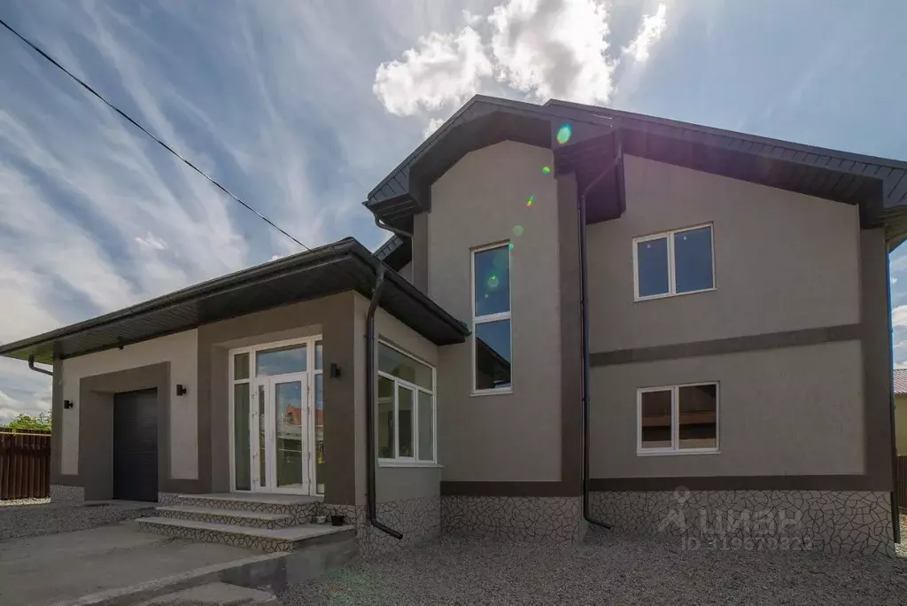 Дом в Свердловская область, Березовский ул. Коммунаров, 36 (204 м) - Фото 1