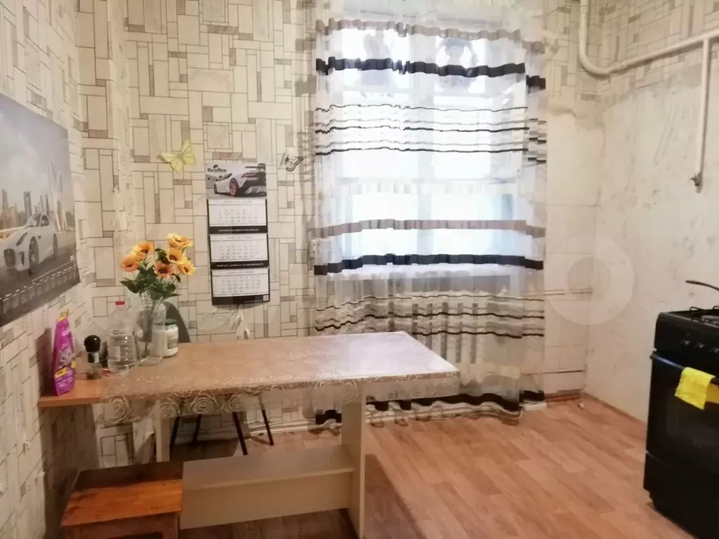 Комната 17,6 м в 1-к., 1/3 эт. - Фото 1