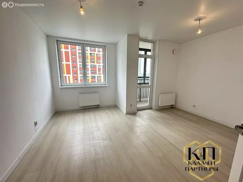 Квартира-студия: Екатеринбург, улица Академика Ландау, 39 (25.9 м) - Фото 0