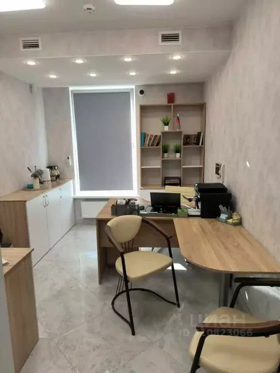 Офис в Крым, Симферополь ул. Никанорова, 4 (17 м) - Фото 0
