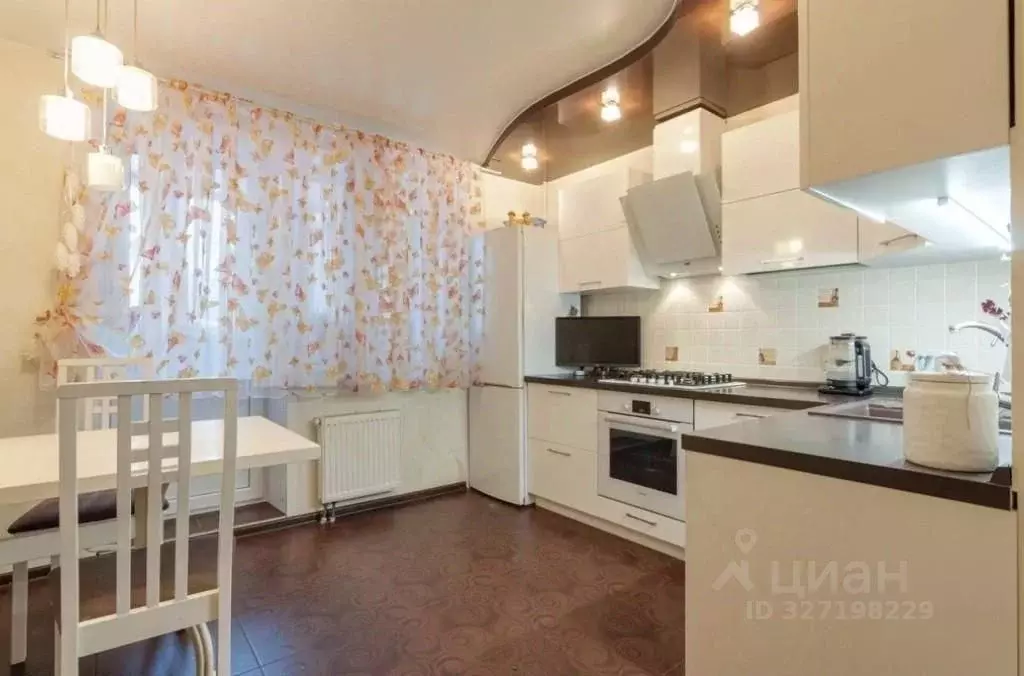 3-к кв. Вологодская область, Вологда Ленинградская ул., 76А (96.6 м) - Фото 2
