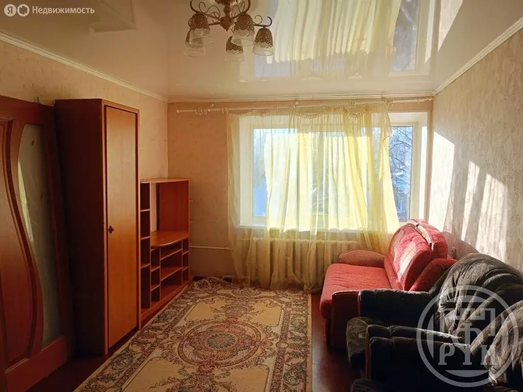 1-комнатная квартира: городской посёлок Рощино, улица Шалавина, 49 ... - Фото 1