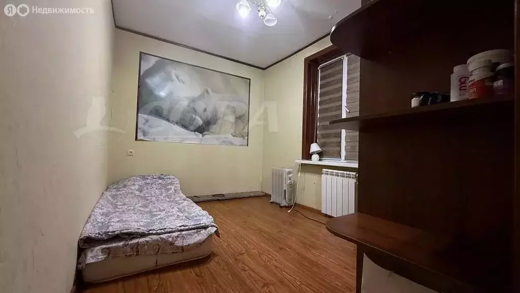 4-комнатная квартира: Махачкала, улица Джамалутдина Атаева, 4Б (65 м) - Фото 1