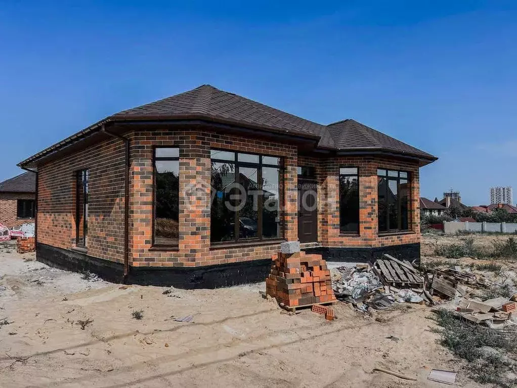 Дом в Волгоградская область, Волгоград ул. Ракетчиков (130 м) - Фото 1