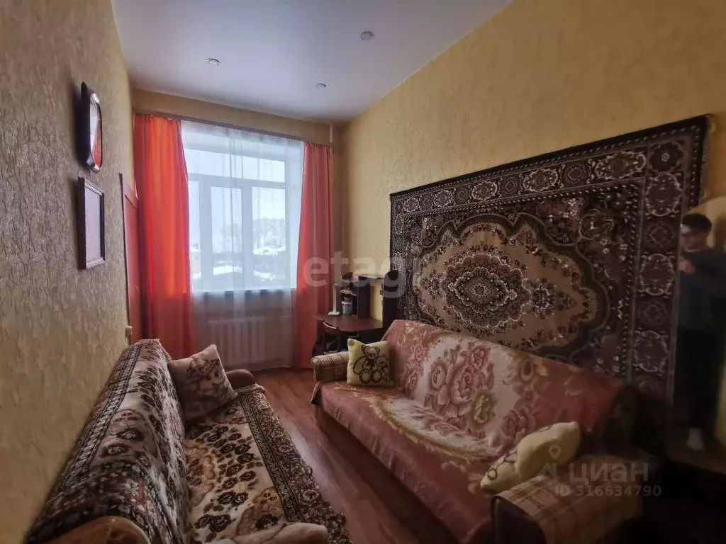 3-к кв. Архангельская область, Котлас Заводская ул., 11 (68.0 м) - Фото 0