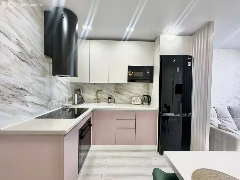 2-комнатная квартира: Киров, Чистопрудненская улица, 18 (42.1 м) - Фото 1