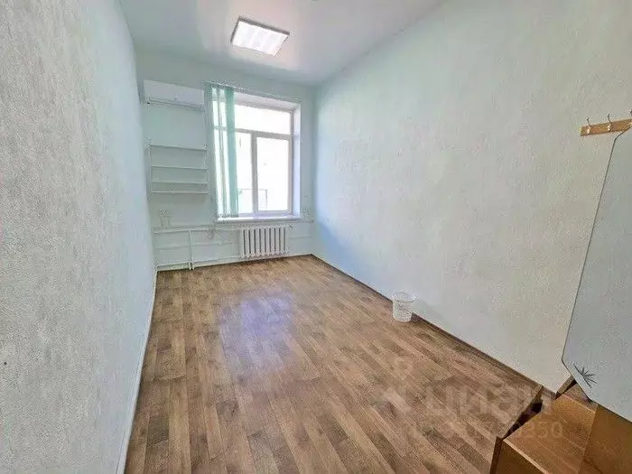 Офис в Севастополь ул. Коммунистическая, 10А (16 м) - Фото 2