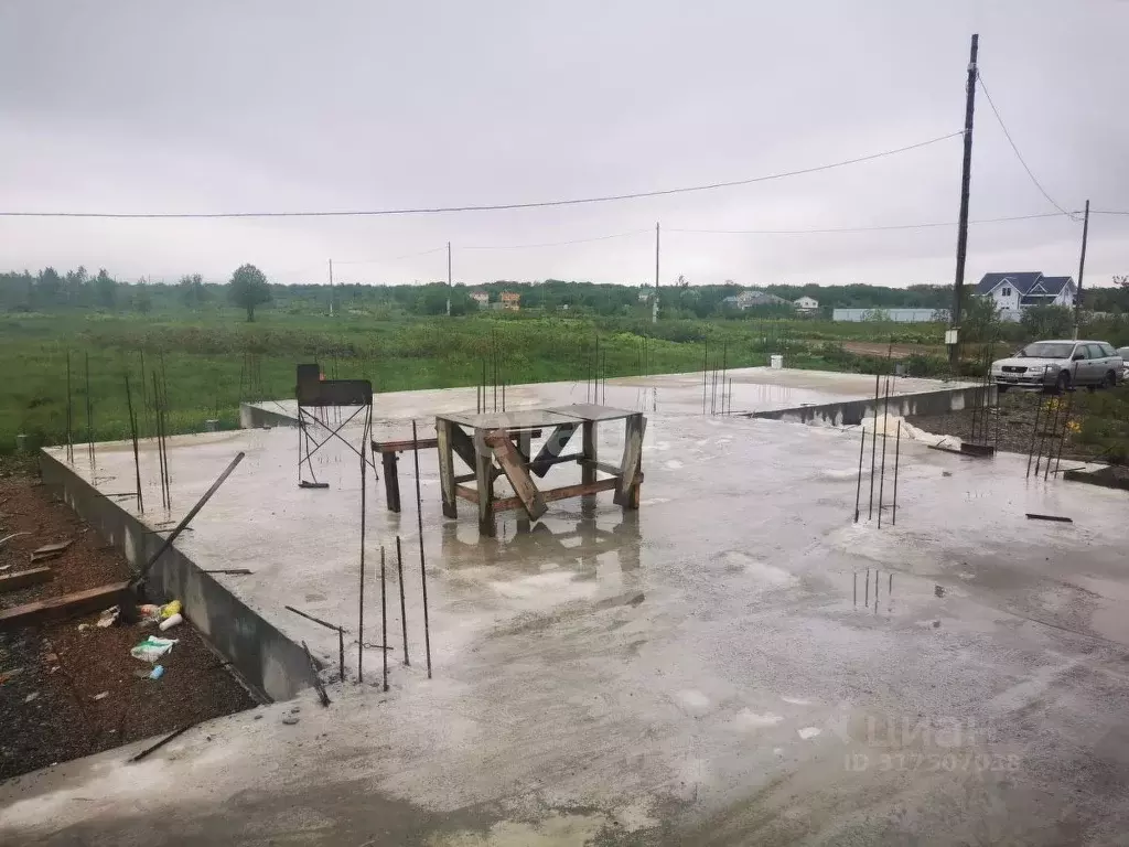 Участок в Сахалинская область, Южно-Сахалинск городской округ, с. ... - Фото 0