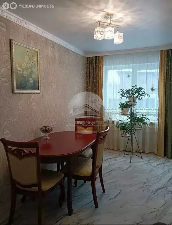4-комнатная квартира: Великий Новгород, Завокзальный район, улица ... - Фото 1
