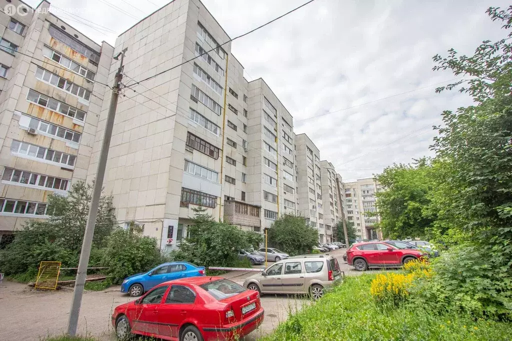 3-комнатная квартира: Уфа, Комсомольская улица, 27 (65 м) - Фото 0