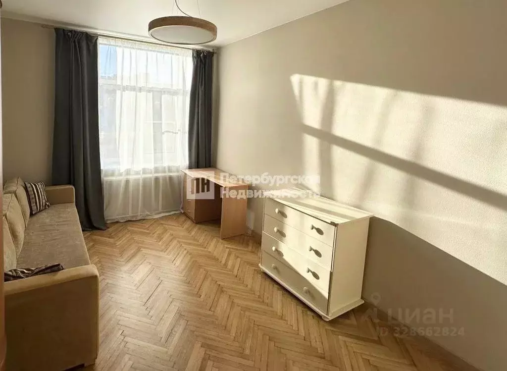 Комната Санкт-Петербург просп. Большой Васильевского острова, 58/17 ... - Фото 2