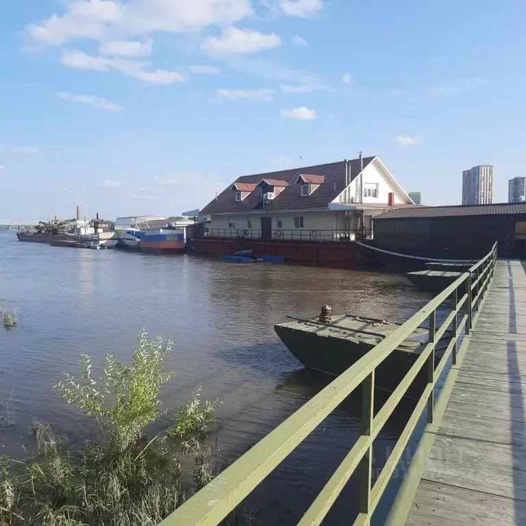 Дом в Новосибирская область, Новосибирск Фабричная ул., 55/1 (280 м) - Фото 0