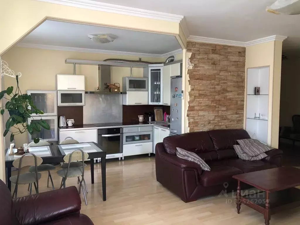 3-к кв. Санкт-Петербург Сиреневый бул., 23к2 (100.0 м) - Фото 1