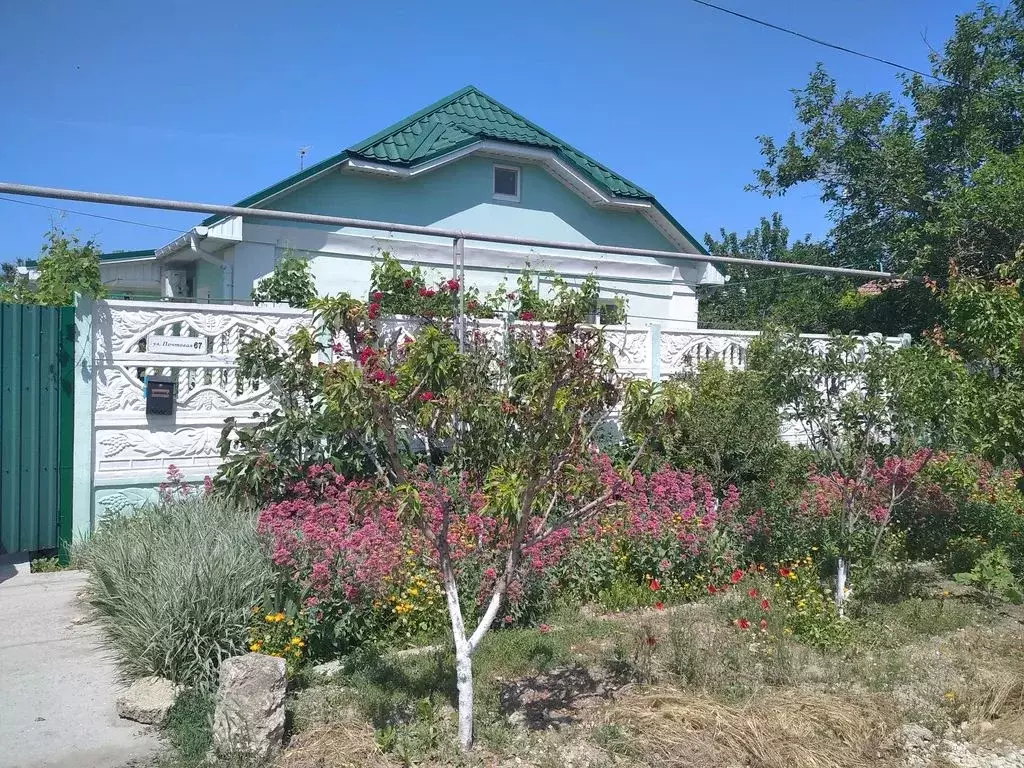 Дом в Крым, Черноморское пгт ул. Почтовая, 67 (40 м) - Фото 1