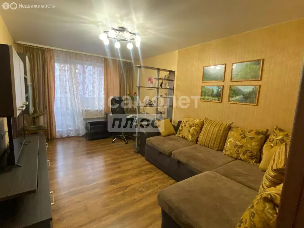 2-комнатная квартира: Ижевск, улица Холмогорова, 65 (52.5 м) - Фото 1