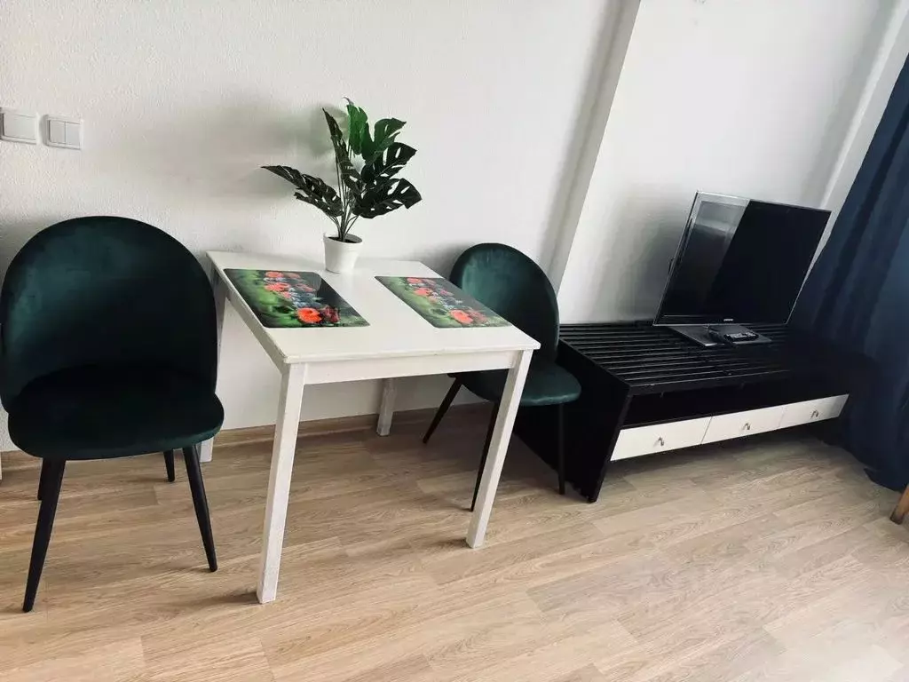 1-к кв. Свердловская область, Екатеринбург ул. Дорожная, 18 (40.0 м) - Фото 1