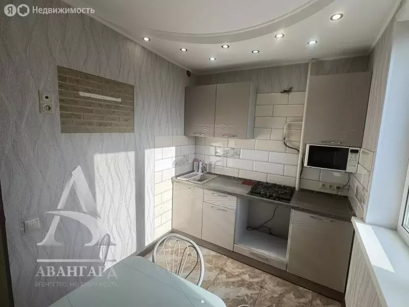 3-комнатная квартира: Клин, Клинская улица, 4к2 (59.1 м) - Фото 2