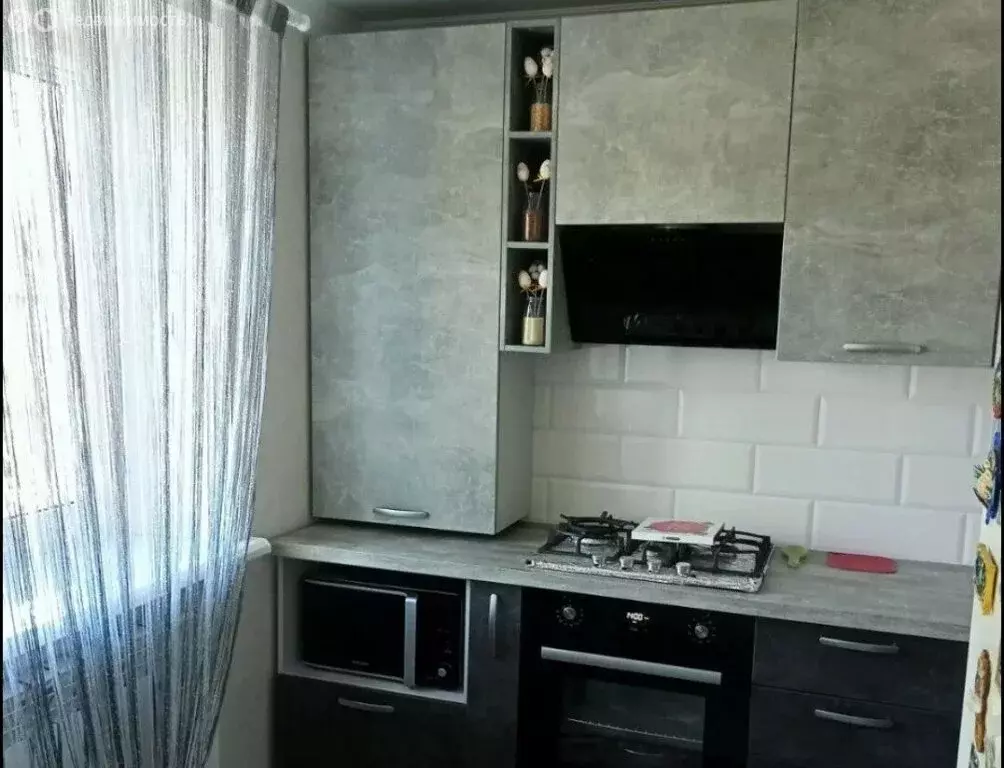 2-комнатная квартира: Каменск-Шахтинский, улица Ворошилова, 15 (43.5 ... - Фото 2