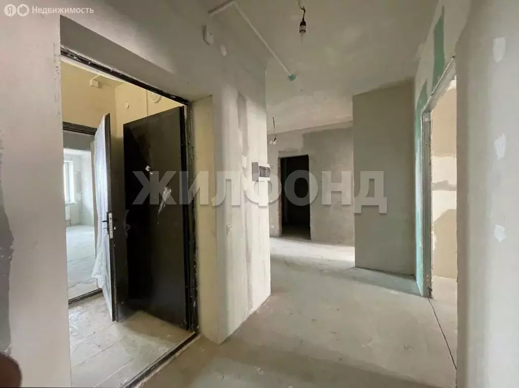 3-комнатная квартира: Новосибирск, улица Дуси Ковальчук, 238 (101 м) - Фото 1