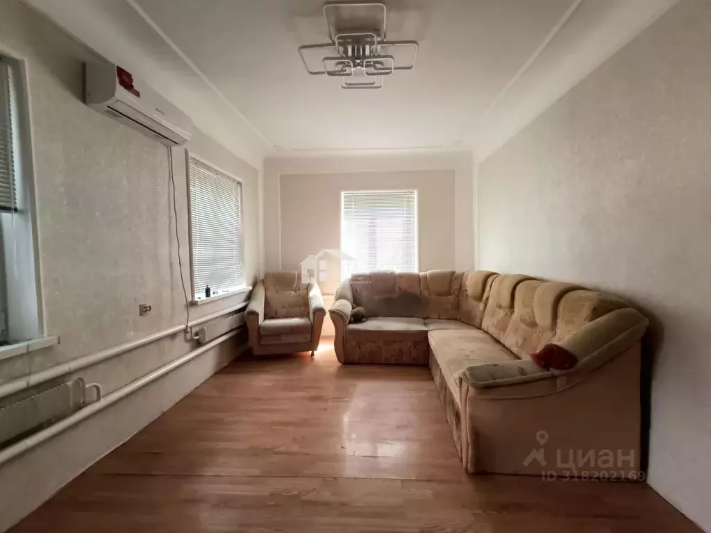 Дом в Краснодарский край, Новокубанск ул. Кирова, 96 (72 м) - Фото 1