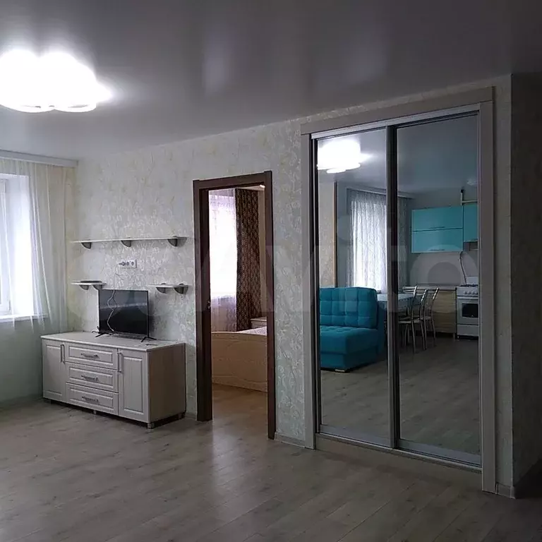 2-к. квартира, 60 м, 3/9 эт. - Фото 1