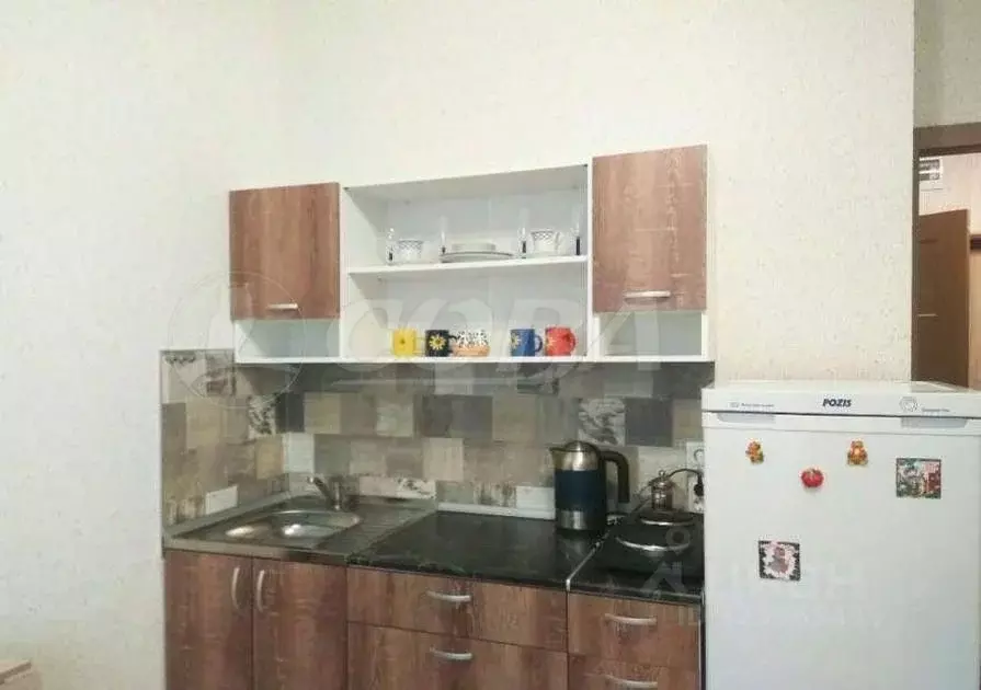 Студия Тюменская область, Тюмень Мелиораторов мкр, ул. Мелиораторов, ... - Фото 1