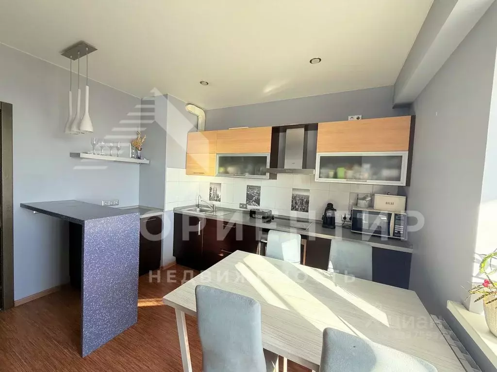 2-к кв. Свердловская область, Екатеринбург ул. Соболева, 19 (66.3 м) - Фото 2