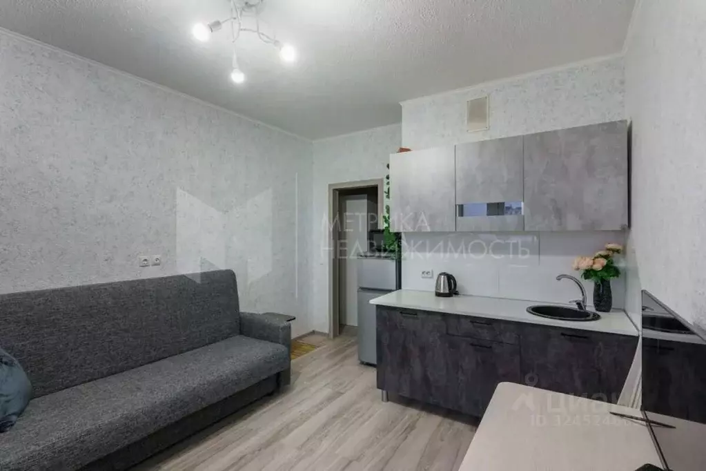 Студия Тюменская область, Тюмень ул. Верхнетарманская, 1 (19.6 м) - Фото 1