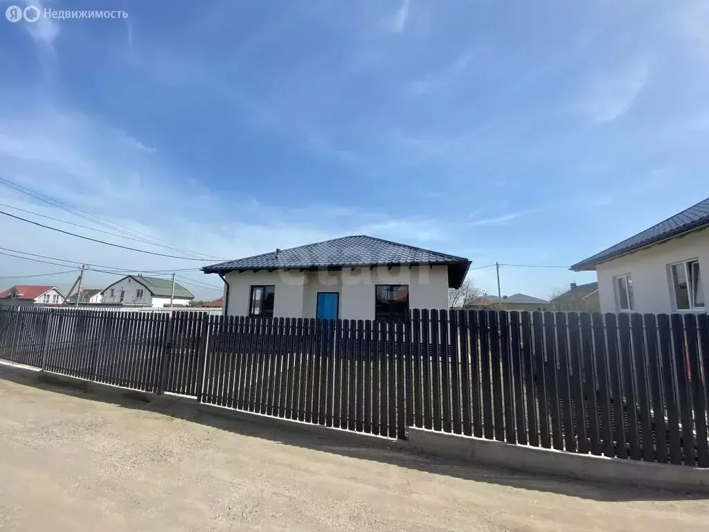 Дом в посёлок Константиновка, улица Гуриева (120 м) - Фото 2