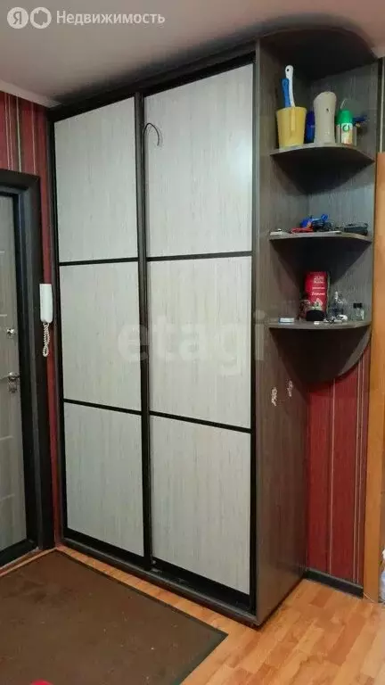 3-комнатная квартира: Петропавловск-Камчатский, улица Ларина, 27 (61.2 ... - Фото 1