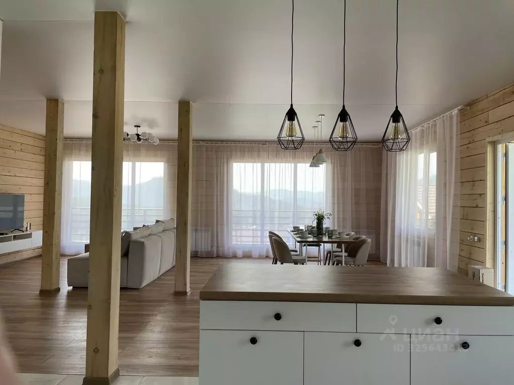 Дом в Алтай, Майминский район, Манжерокское с/пос, с. Озерное ул. ... - Фото 2