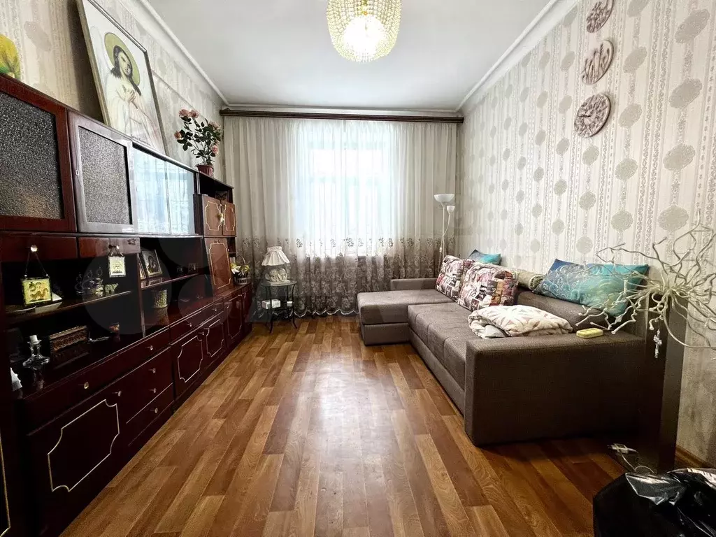 2-к. квартира, 60 м, 1/3 эт. - Фото 0