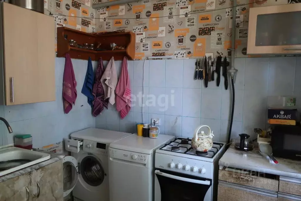 2-к кв. Коми, Ухта Севастопольская ул., 2 (46.7 м) - Фото 0